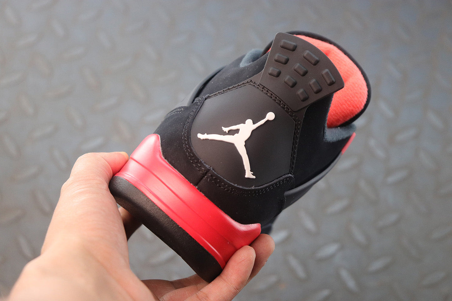 Air Jordan 4 “Red Thunder”