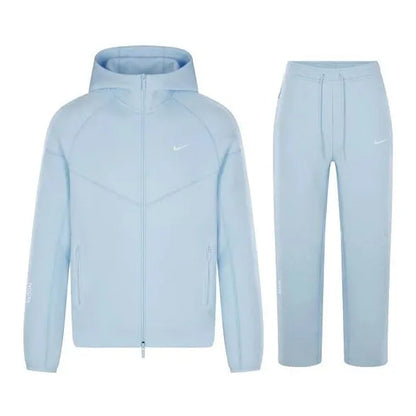 Nike Tech Essentials -Track Suit