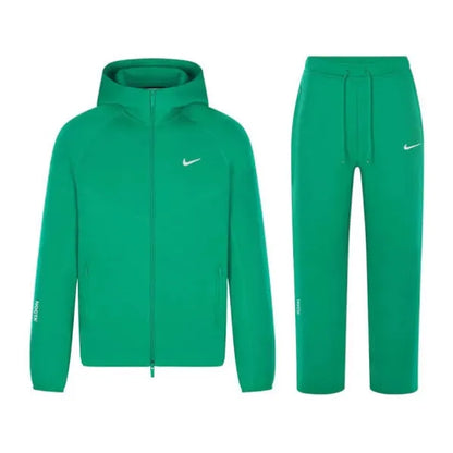 Nike Tech Essentials -Track Suit