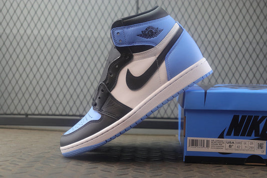 Air Jordan 1 High OG“University Blue”