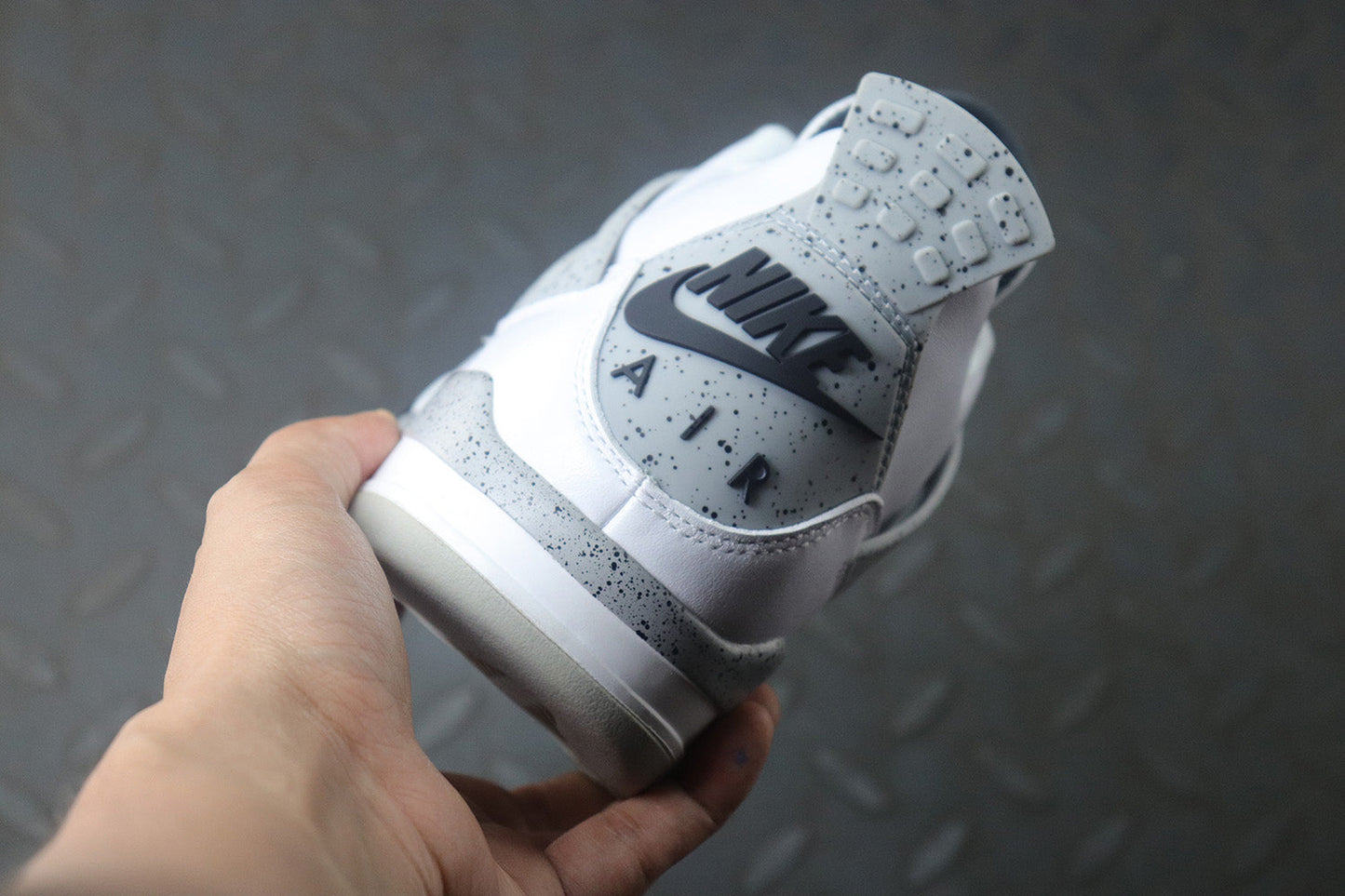 Air Jordan 4 Retro OG White Cement